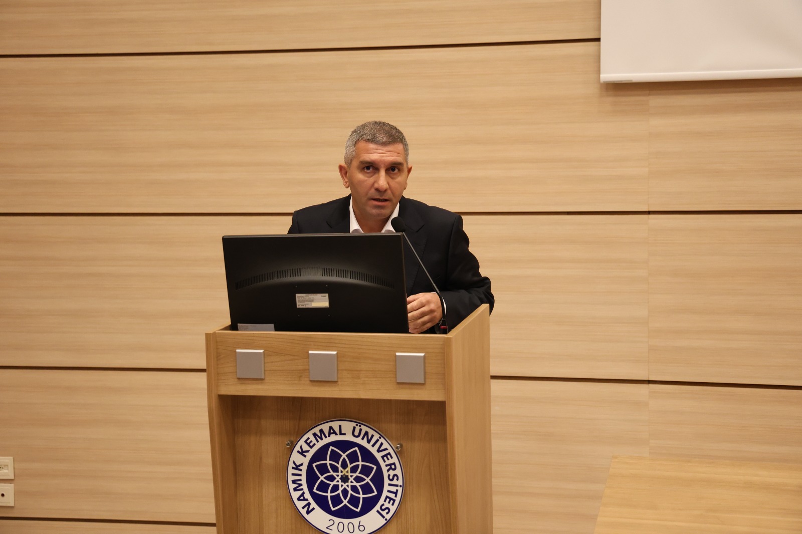 Namık Kemal Üniversitesi3